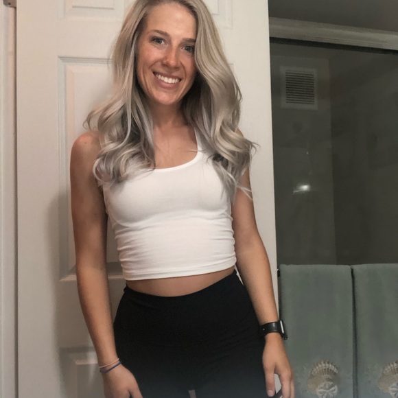 Meet your Posher, Shelby - Picture 2 of 2